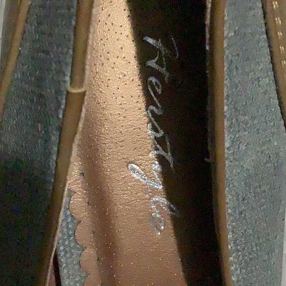Herstyle Brown And Gray Heels - Picture 4 of 8